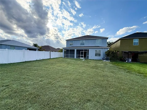 $419,990 | 909 Meadow Glade Drive, Ruskin, FL 33570