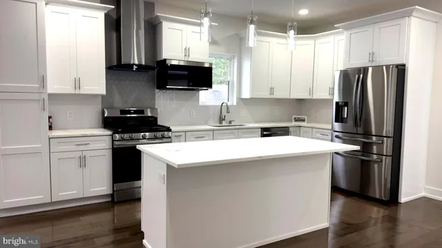 $3,500 | 465 Laurel Street, Beverly, NJ 08010