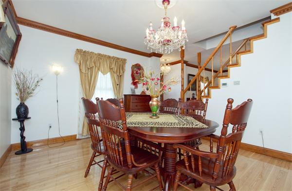 298 Langley Road Newton, MA 02459 - Photo 4 of 14 Gallery Image 4