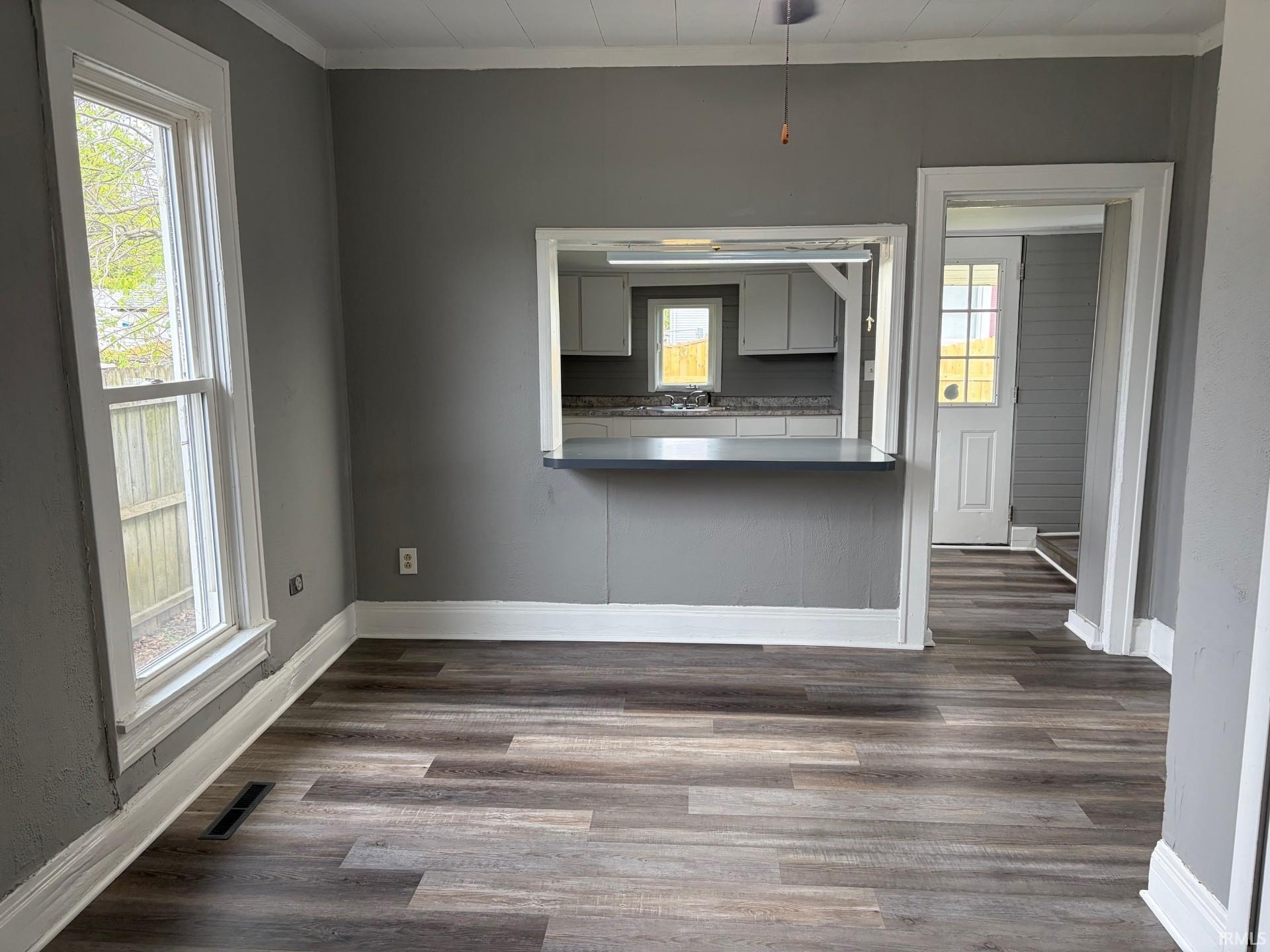 2128 Grand Avenue New Castle, IN 47362 - Photo 4 of 12