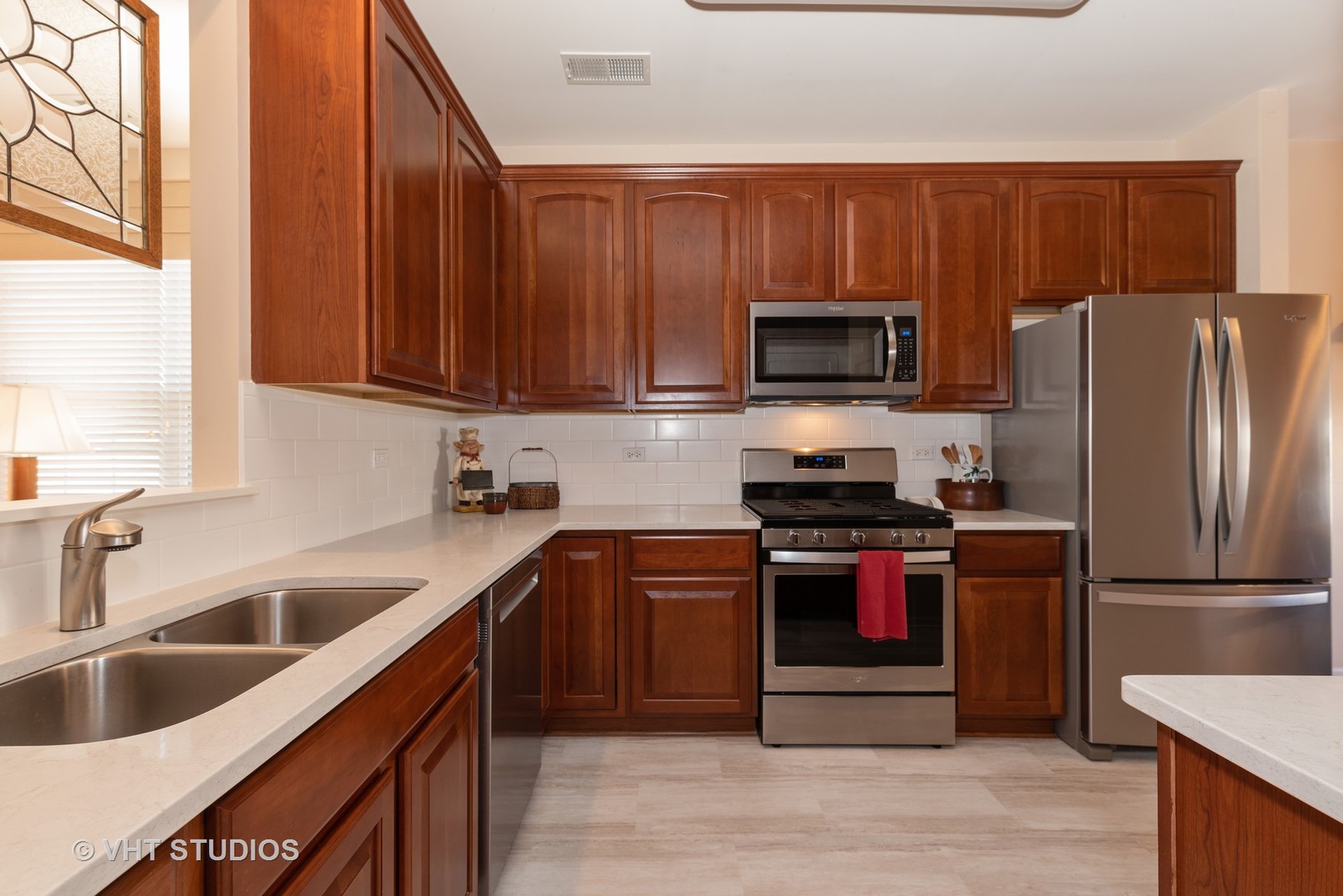 2461 Rolling Ridge Elgin, IL 60124 - Photo 7 of 27