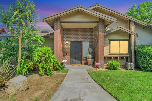 $559,900 | 762 East Milgeo Avenue, Ripon, CA 95366