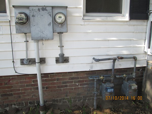 180 Tyler Street Springfield, MA 01109 - Photo 2 of 2