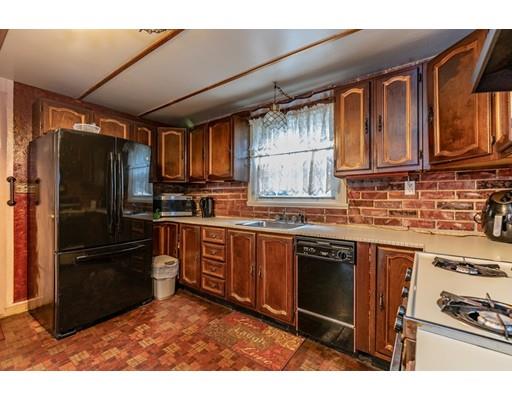 47 Franconia Street Springfield, MA 01108 - Photo 5 of 20 Gallery Image 5