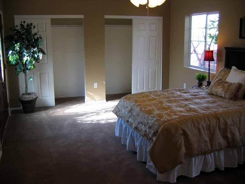5514 East Thomas Road Phoenix, AZ 85018 - Photo 9 of 12 Third Bed