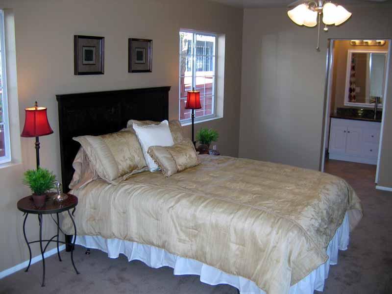 5514 East Thomas Road Phoenix, AZ 85018 - Photo 10 of 12 Second Bed