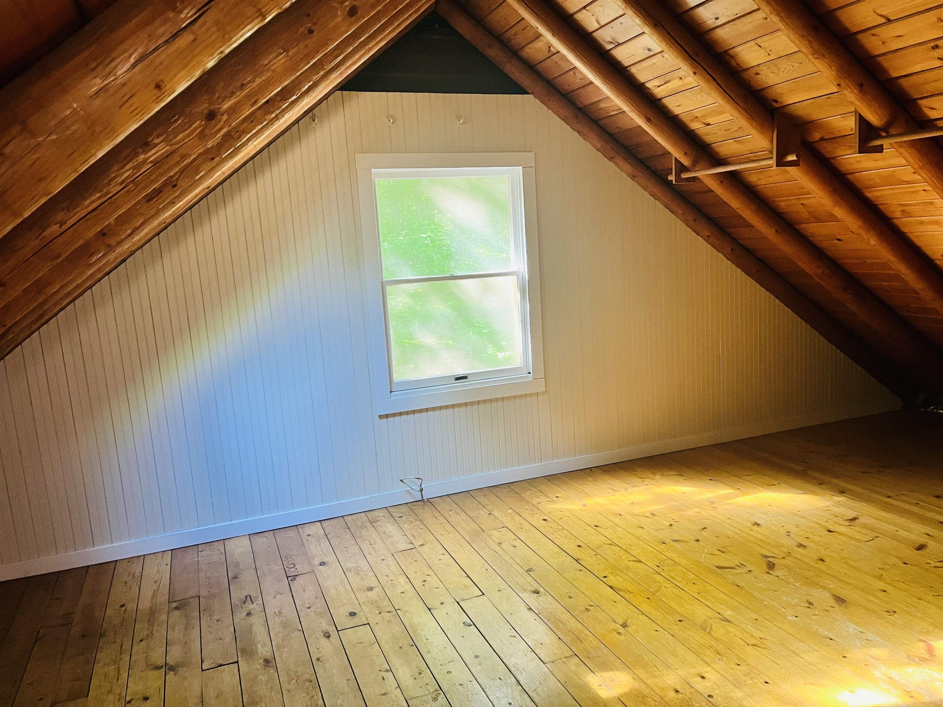 3203 Valley Road Honor, MI 49640 - Photo 13 of 20 1900396-12.JPG