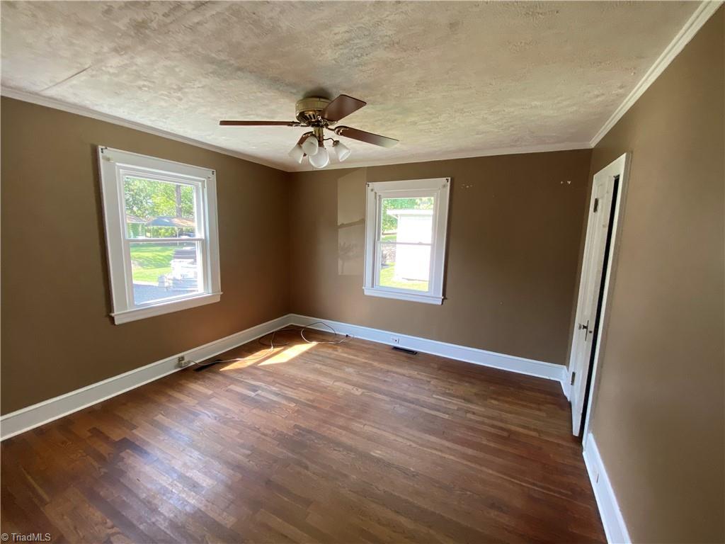 721 Spring Street Mount Airy, NC 27030 - Photo 9 of 18 Gallery Image 9