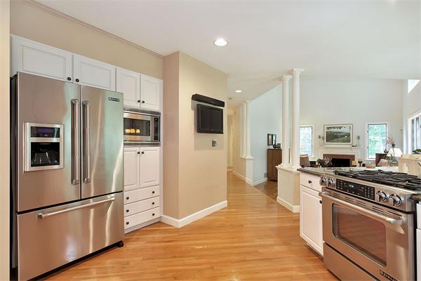 97 Adams Street Lexington, MA 02420 - Photo 12 of 30
