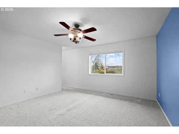 $494,900 | 1010 East 2nd Street, Yamhill, OR 97148