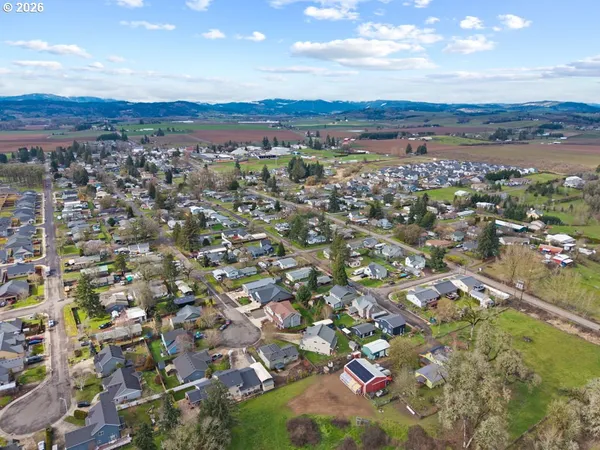 $494,900 | 1010 East 2nd Street, Yamhill, OR 97148