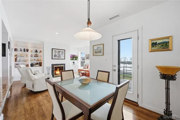 $659,500 | 18 Marina Park South, Unit 18, Buffalo, NY 14202
