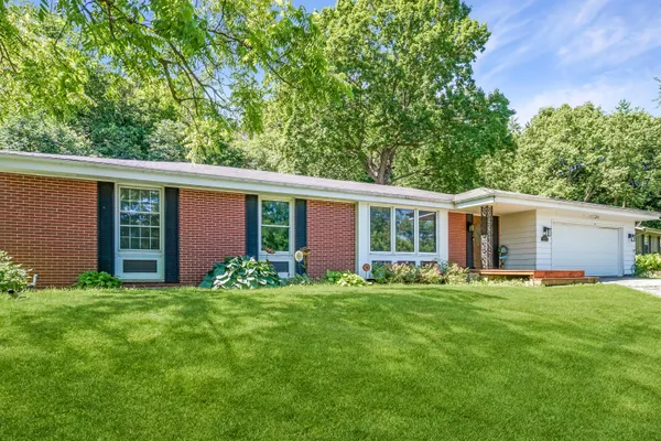 $419,900 | N105W21215 Oak Lane, Germantown, WI 53022