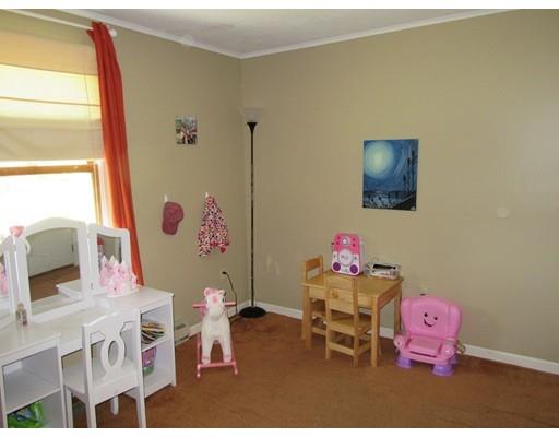113 Draper Road East Brookfield, MA 01515 - Photo 20 of 33 a play room with furniture