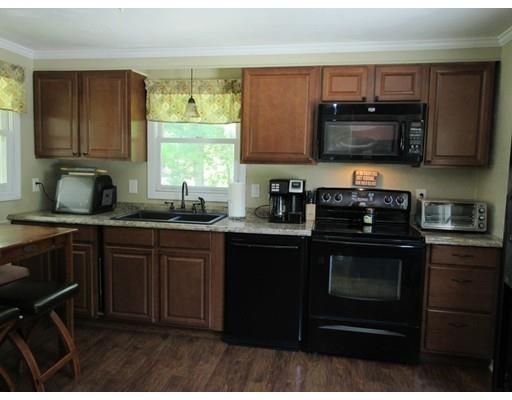 113 Draper Road East Brookfield, MA 01515 - Photo 4 of 33 a kitchen with a sink stove and microwave