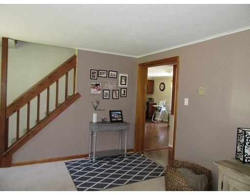 113 Draper Road East Brookfield, MA 01515 - Photo 7 of 33 a view of entryway with livingroom
