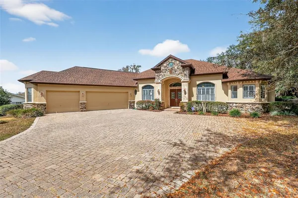 $985,000 | 2007 Country Club Drive, Eustis, FL 32726