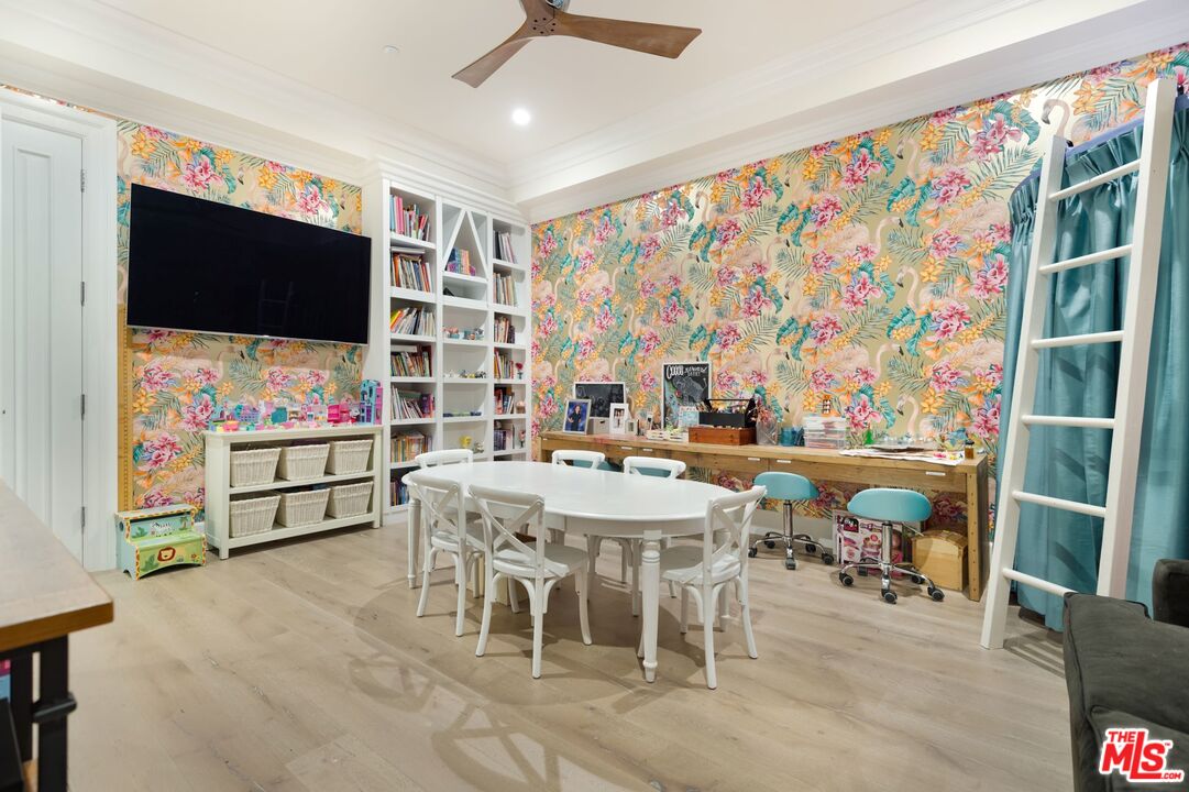 524 North Tigertail Road Los Angeles, CA 90049 - Photo 18 of 22 Gallery Image 18