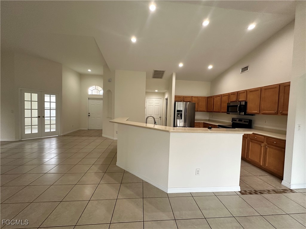 3510 40th Street Southwest Lehigh Acres, FL 33976 - Photo 5 of 18