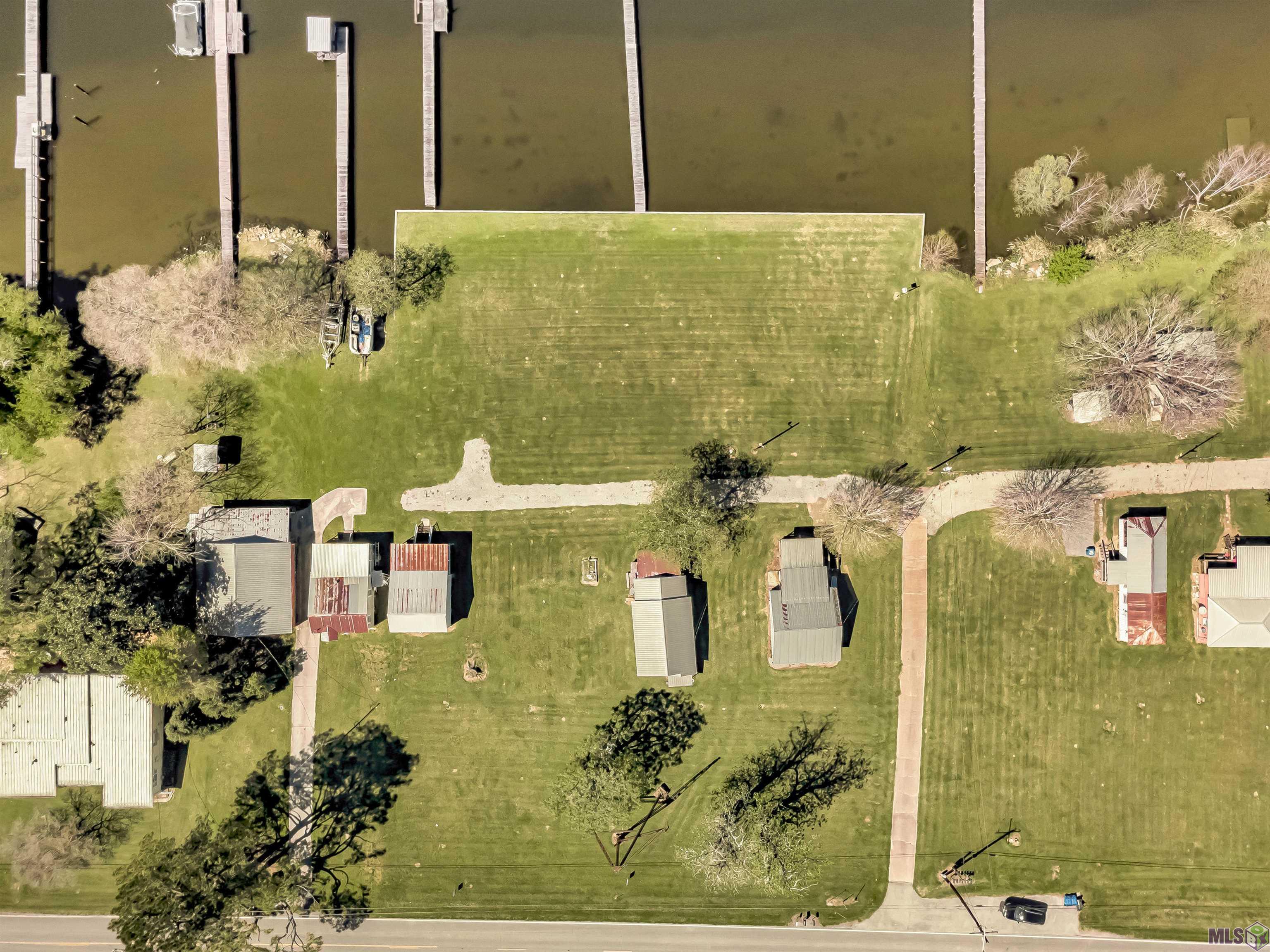 8063 Island Road Ventress, LA 70783 - Photo 2 of 18