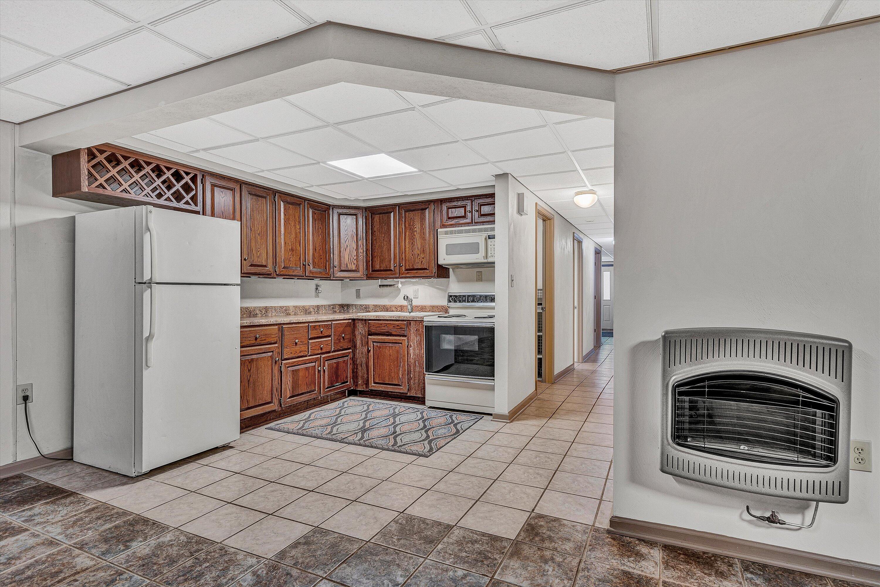 733 Tyler Road Salem, VA 24153 - Photo 32 of 60 32-SGM-06268