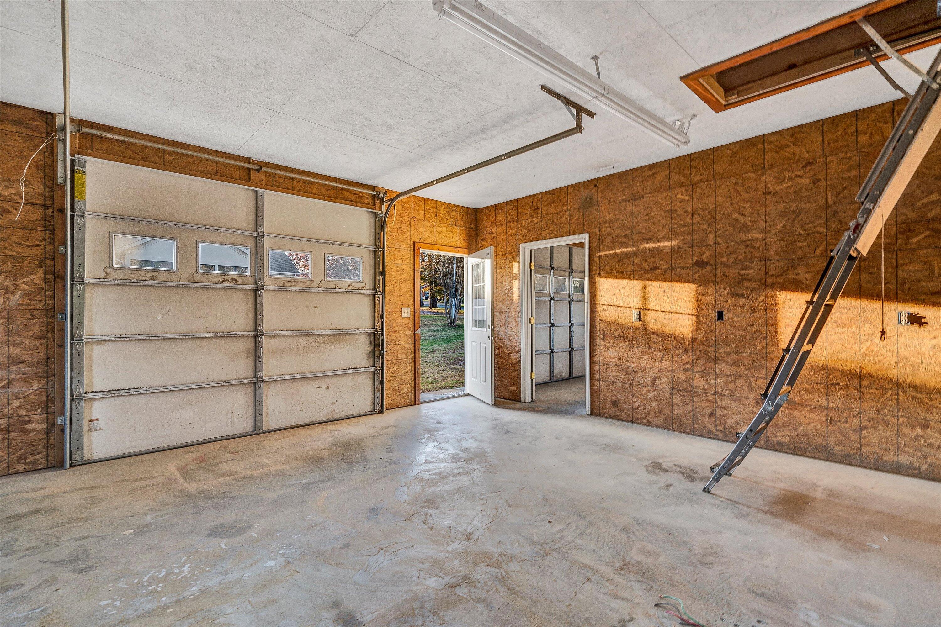 733 Tyler Road Salem, VA 24153 - Photo 51 of 60 51-SGM-06325