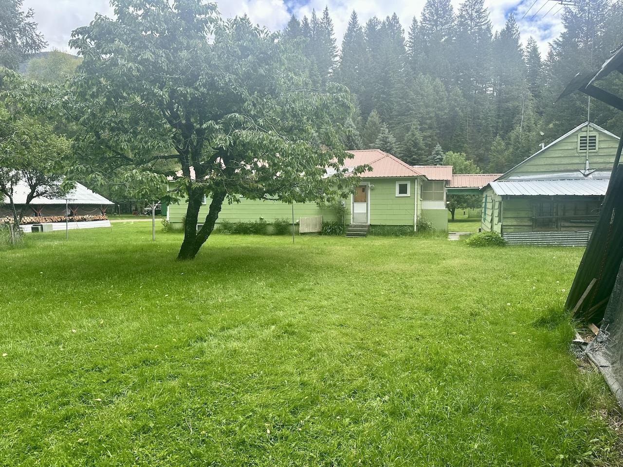 13381 Sullivan Lake Road Metaline Falls, WA 99153 - Photo 25 of 31