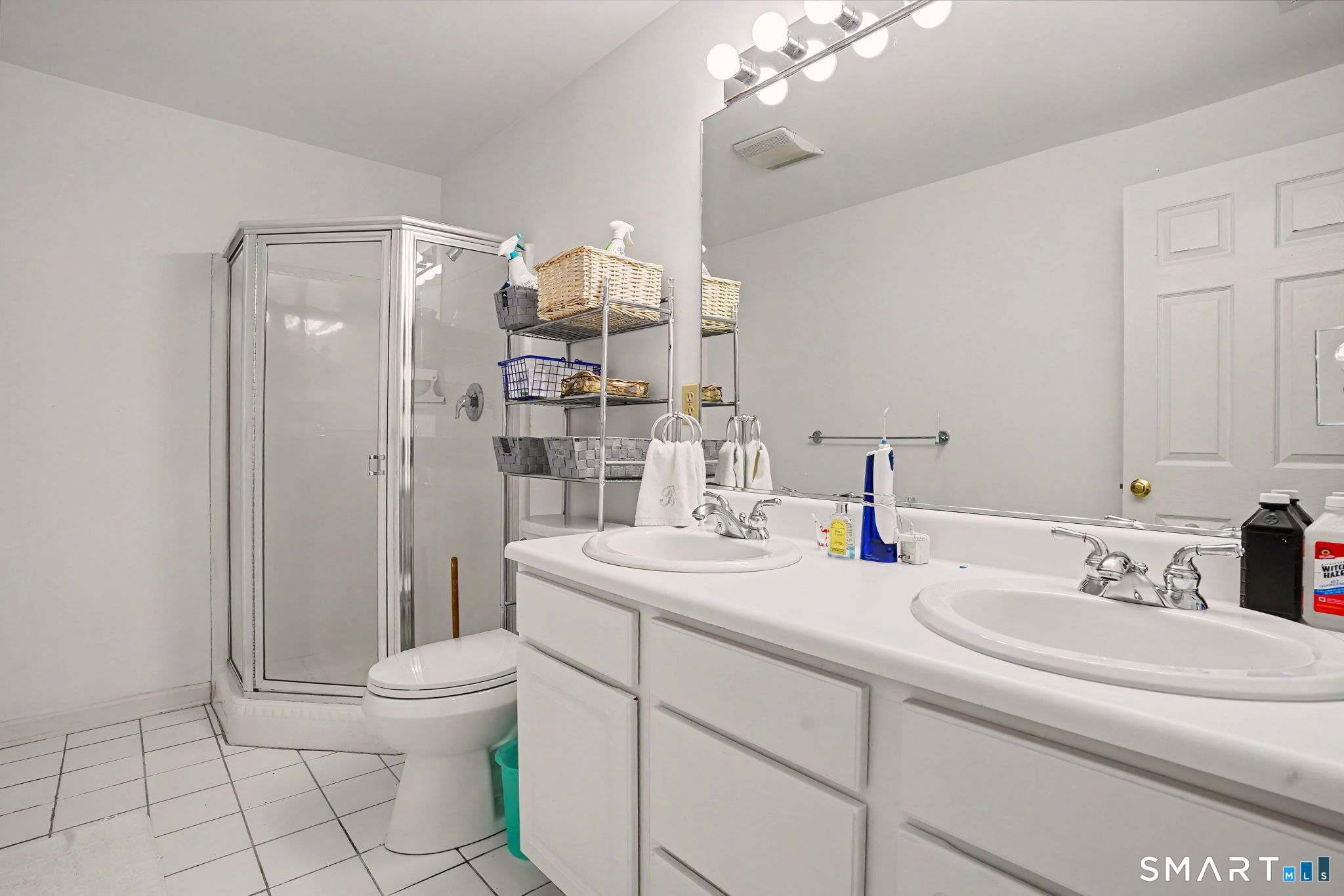 29 Greystone, Unit 29 Shelton, CT 06484 - Photo 33 of 36 Full bathroom in basement