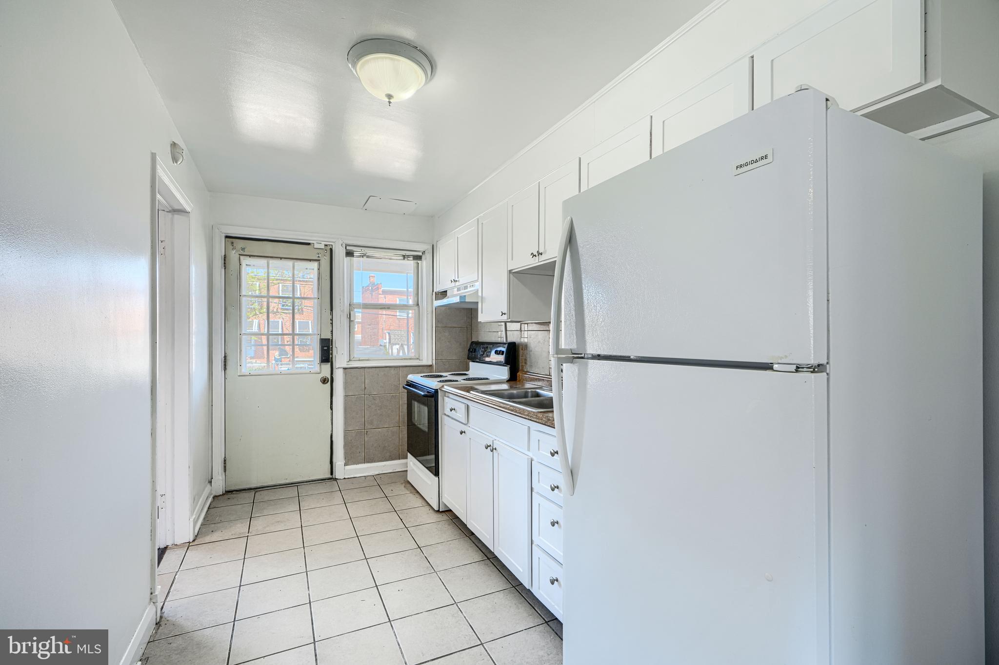 3518 Elmora Avenue Baltimore, MD 21213 - Photo 11 of 29