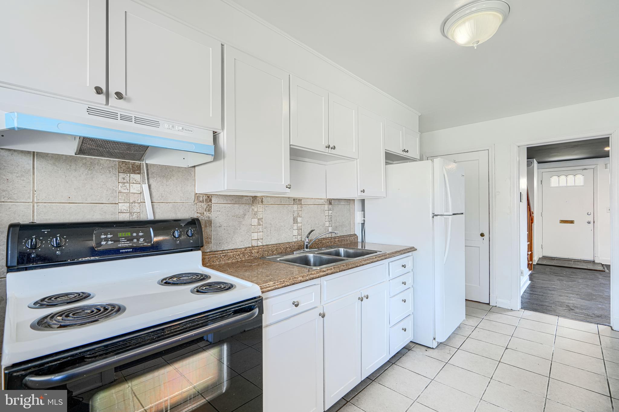 3518 Elmora Avenue Baltimore, MD 21213 - Photo 13 of 29