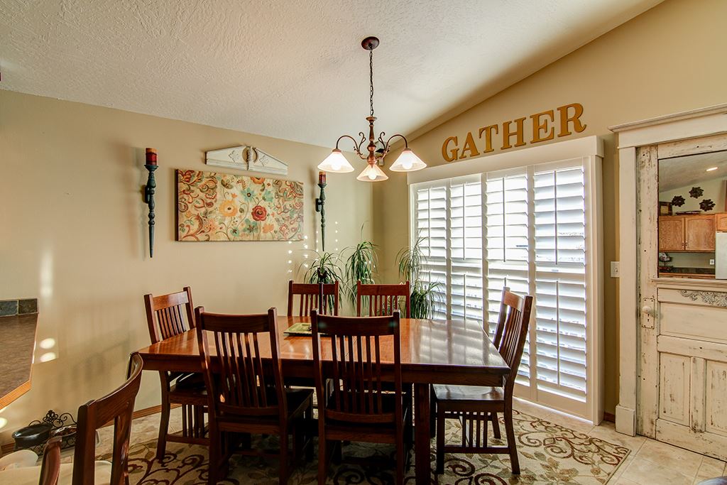 10007 West Raspberry Avenue Cheney, WA 99004 - Photo 4 of 20