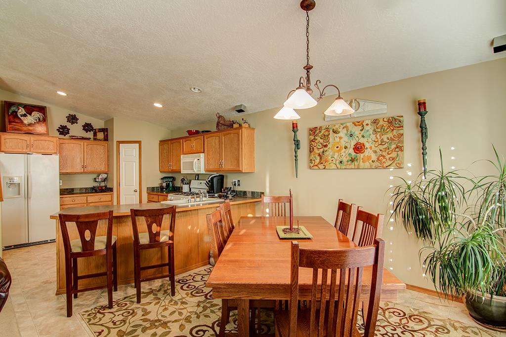 10007 West Raspberry Avenue Cheney, WA 99004 - Photo 5 of 20