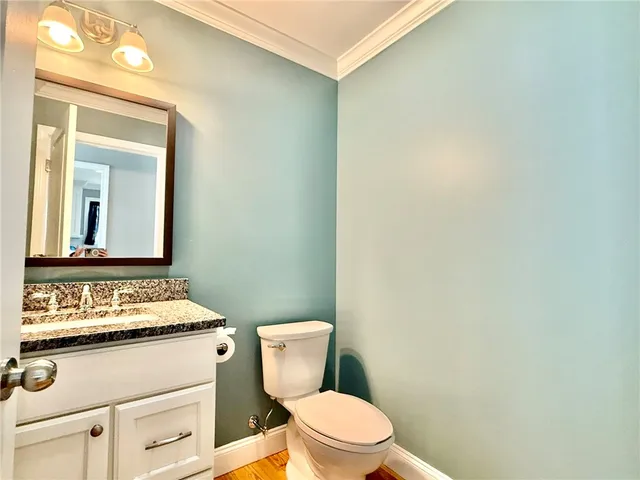 $4,000 | 52 Bedlow Avenue, Newport, RI 02840