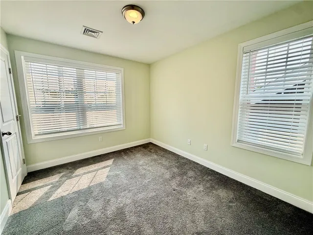 $4,000 | 52 Bedlow Avenue, Newport, RI 02840