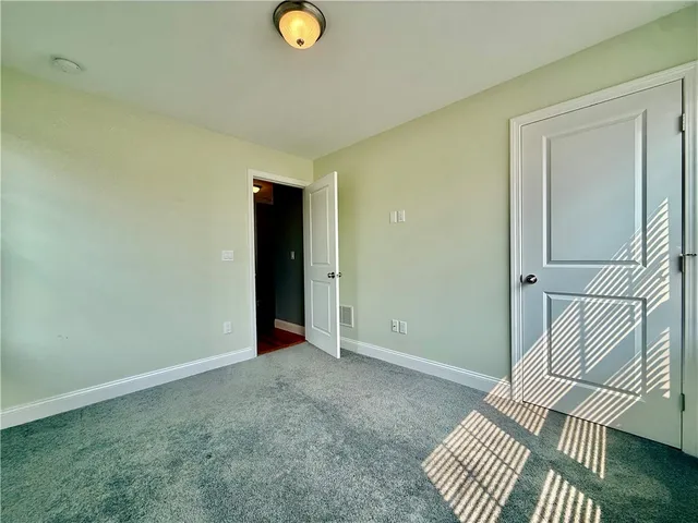 $4,000 | 52 Bedlow Avenue, Newport, RI 02840