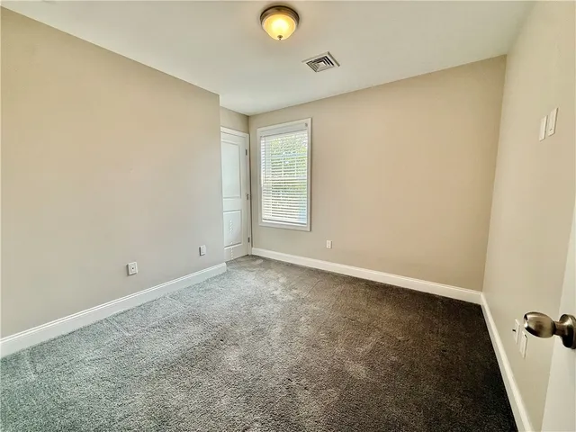 $4,000 | 52 Bedlow Avenue, Newport, RI 02840