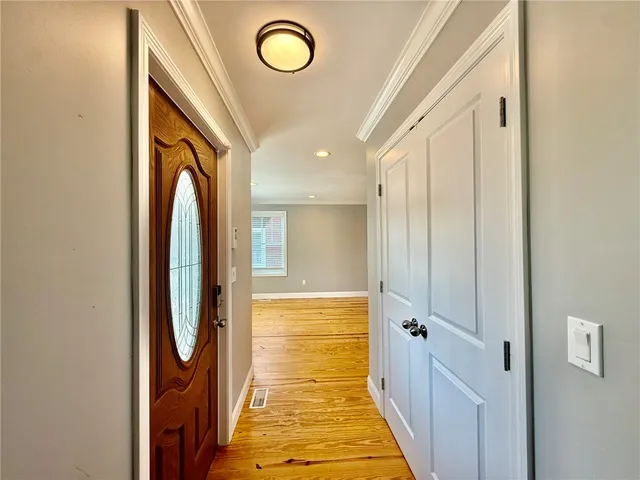 $4,000 | 52 Bedlow Avenue, Newport, RI 02840