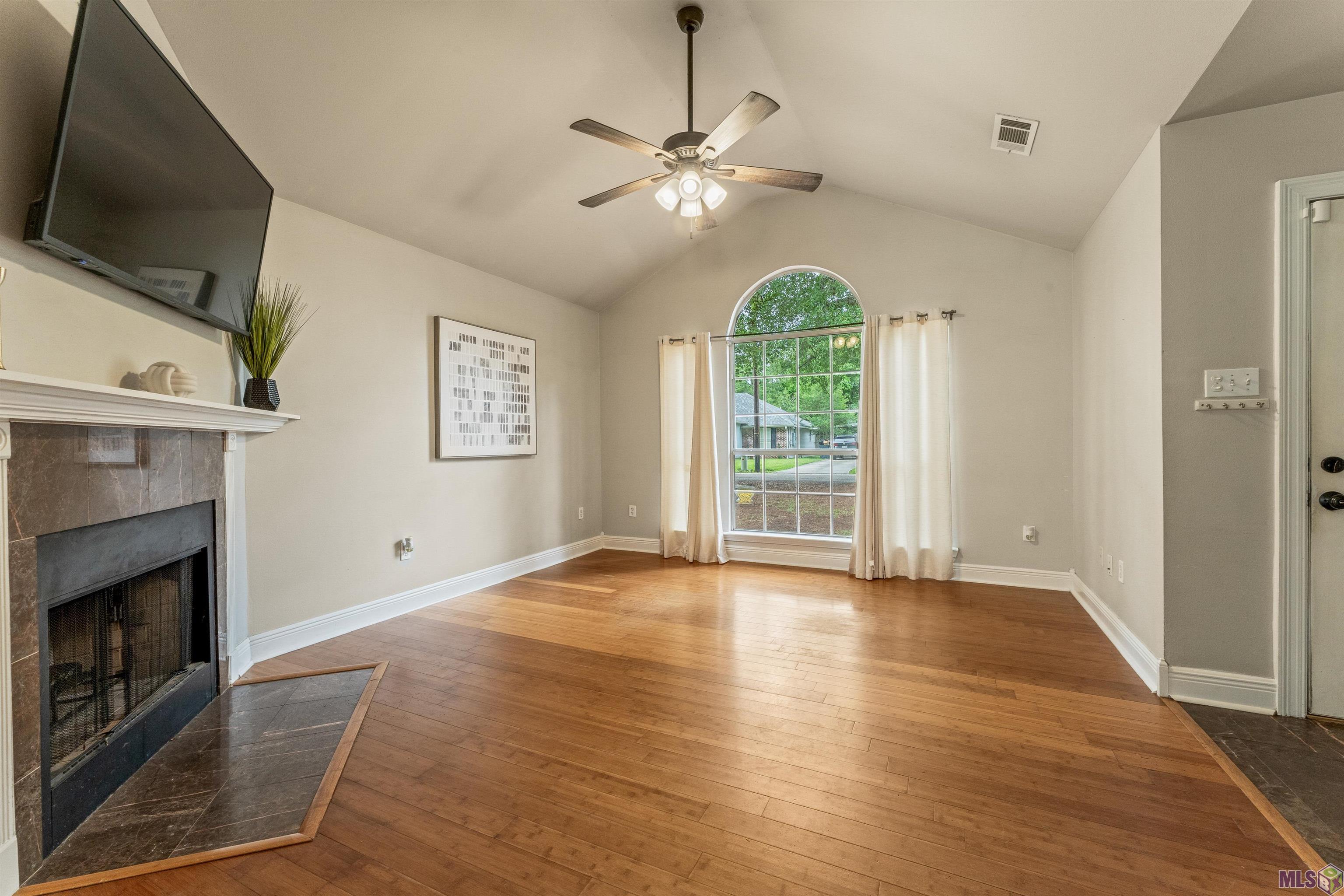 70433 J Street Covington, LA 70433 - Photo 2 of 12