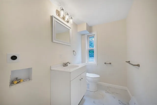 $559,900 | 1030 Oak Street, Dighton, MA 02764