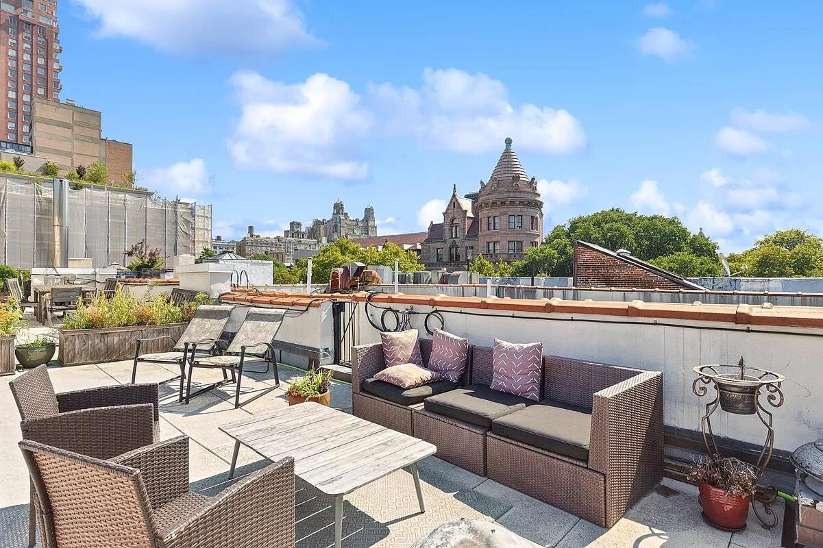 105 West 77th Street, Unit 3F Manhattan, NY 10024 - Photo 6 of 12 a view of roof deck with seating space and barbeque oven