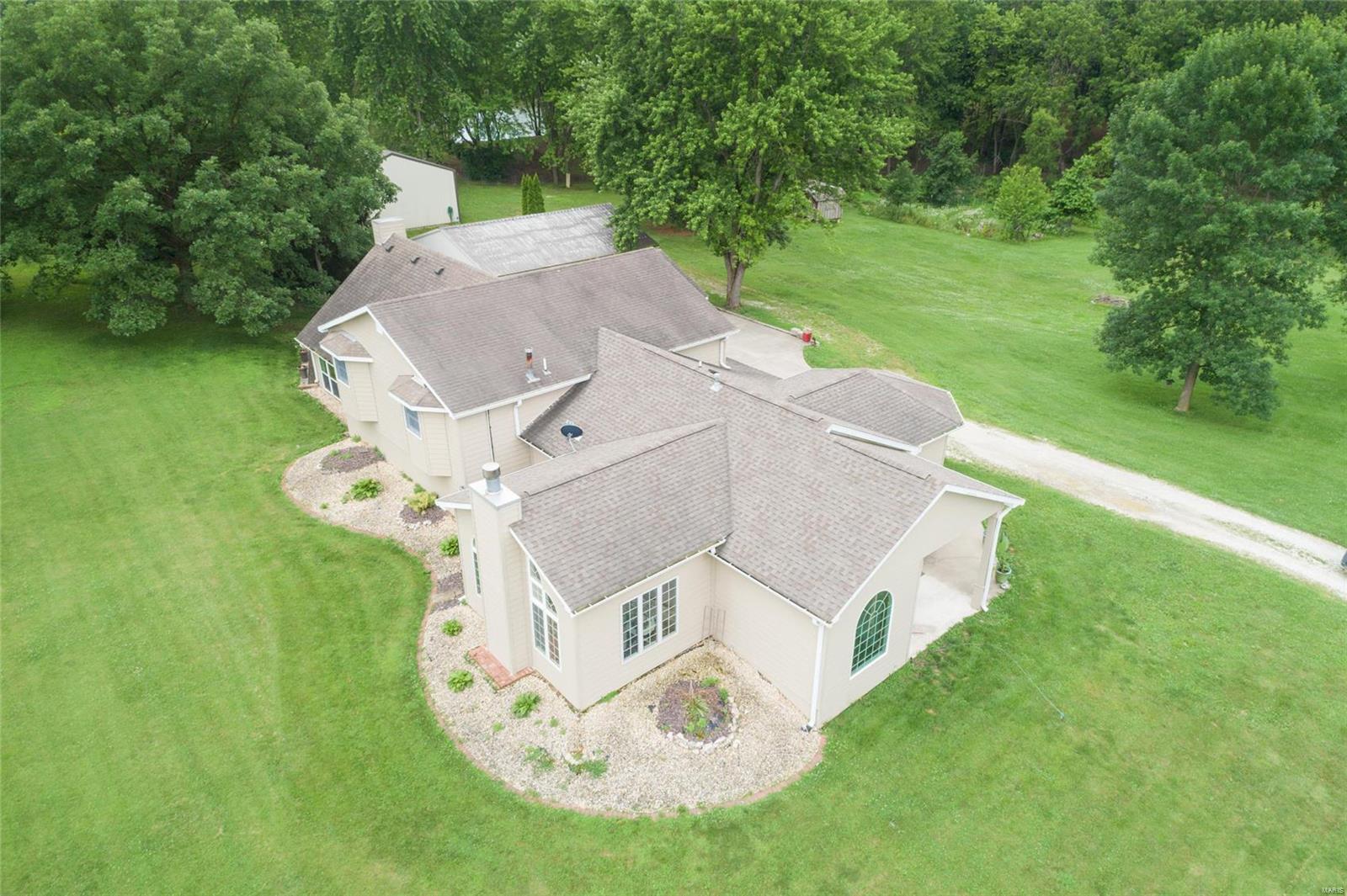 21223 Croxford Road Grafton, IL 62037 - Photo 6 of 49