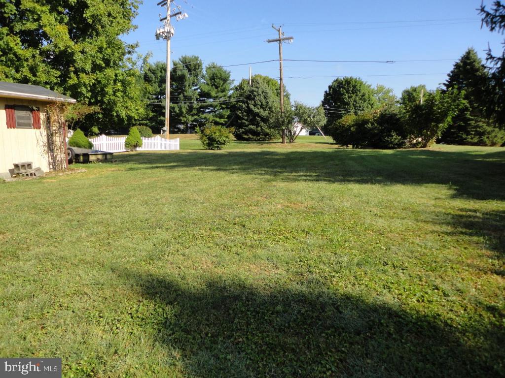 1671 Valley Forge Road Lancaster, PA 17603 - Photo 30 of 31 Gallery Image 30