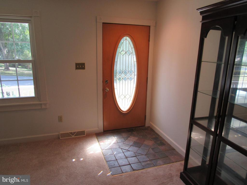 1671 Valley Forge Road Lancaster, PA 17603 - Photo 7 of 31 Gallery Image 7