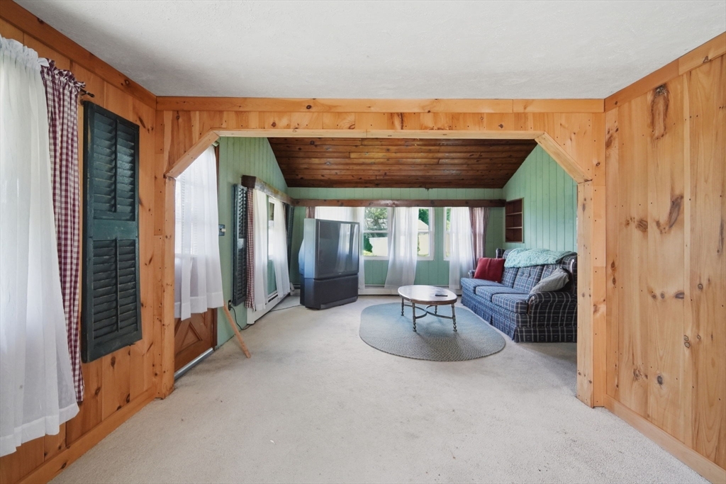 83 Union Road Wales, MA 01081 - Photo 6 of 35 Gallery Image 6