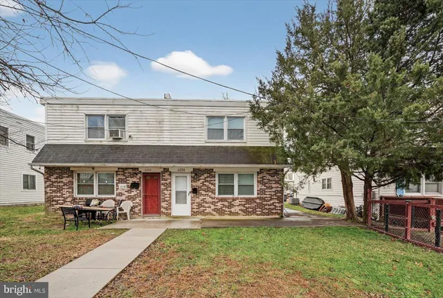 $225,000 | 4211 West 5th Street, Marcus Hook, PA 19061