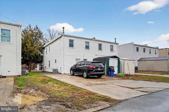 $225,000 | 4211 West 5th Street, Marcus Hook, PA 19061