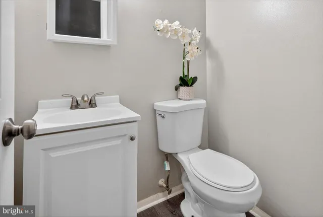 $225,000 | 4211 West 5th Street, Marcus Hook, PA 19061