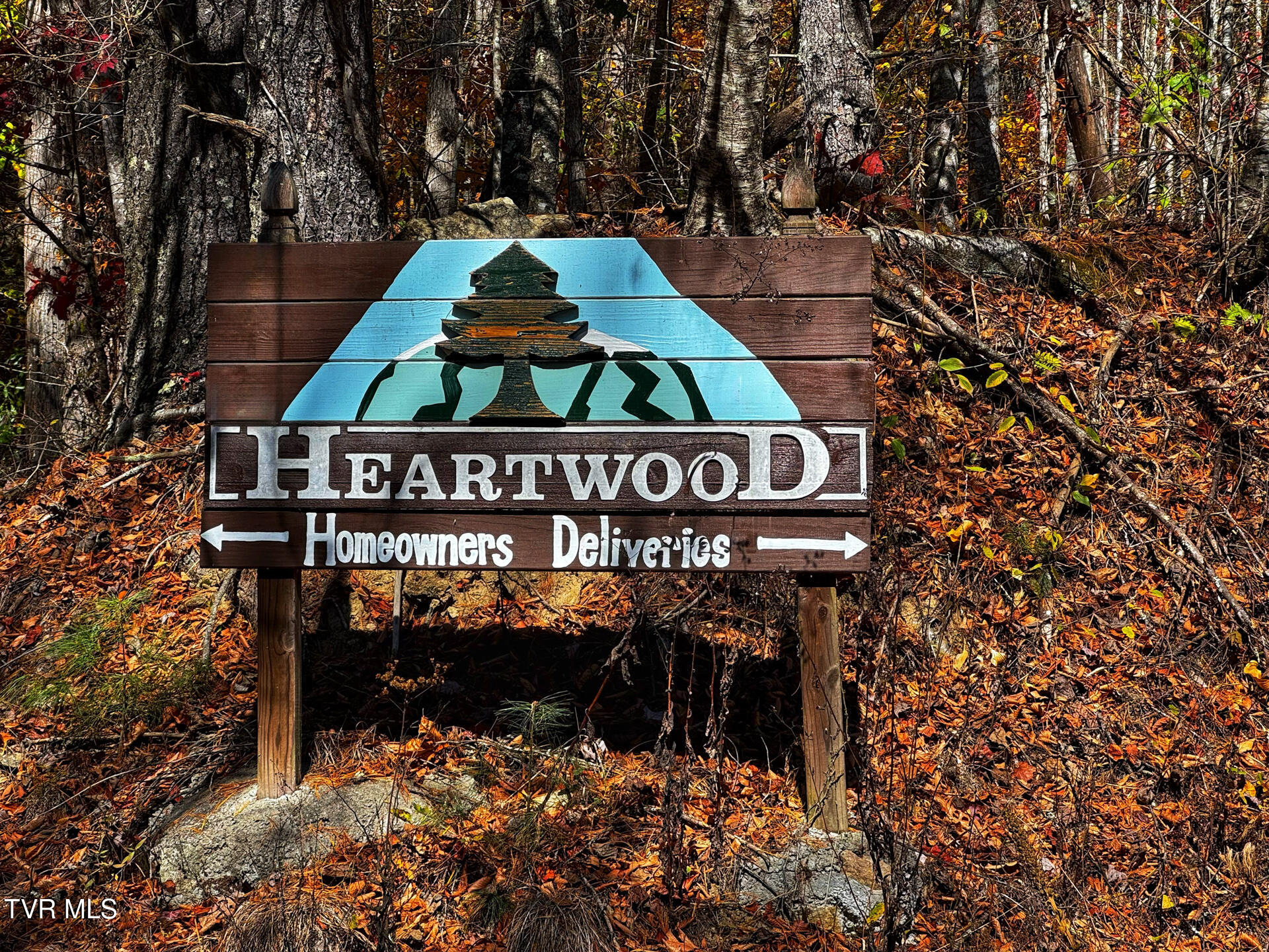 1205 Mays Ridge Road, Unit 13 Butler, TN 37640 - Photo 15 of 15 Hearwood Sign