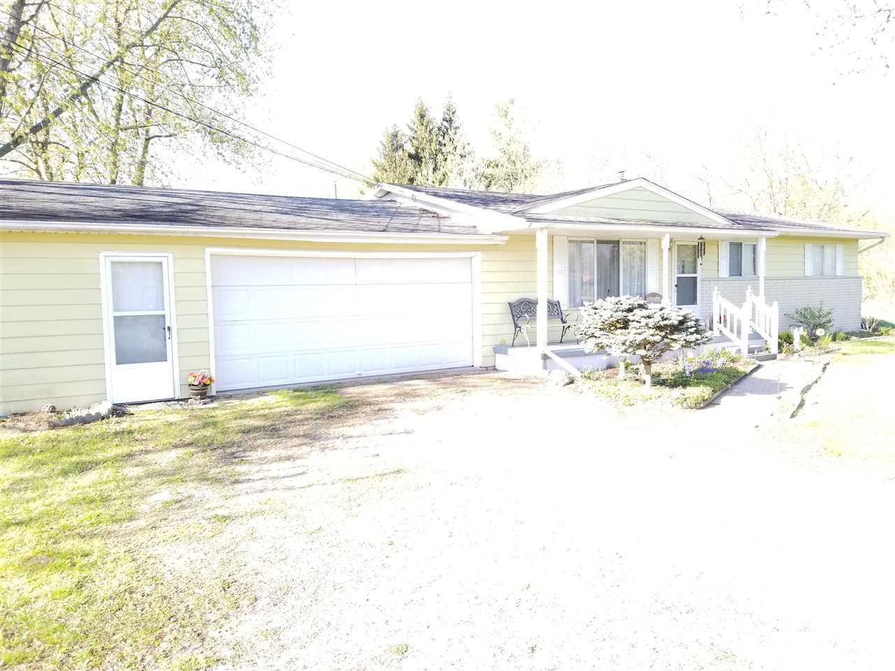 6365 West Frances Road Clio, MI 48420 - Photo 8 of 54 31376735-7.JPG