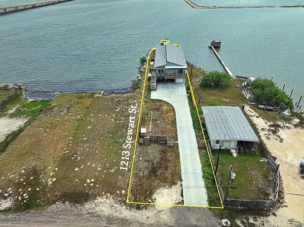 $899,900 | 1213 Stewart Street, Corpus Christi, TX 78418